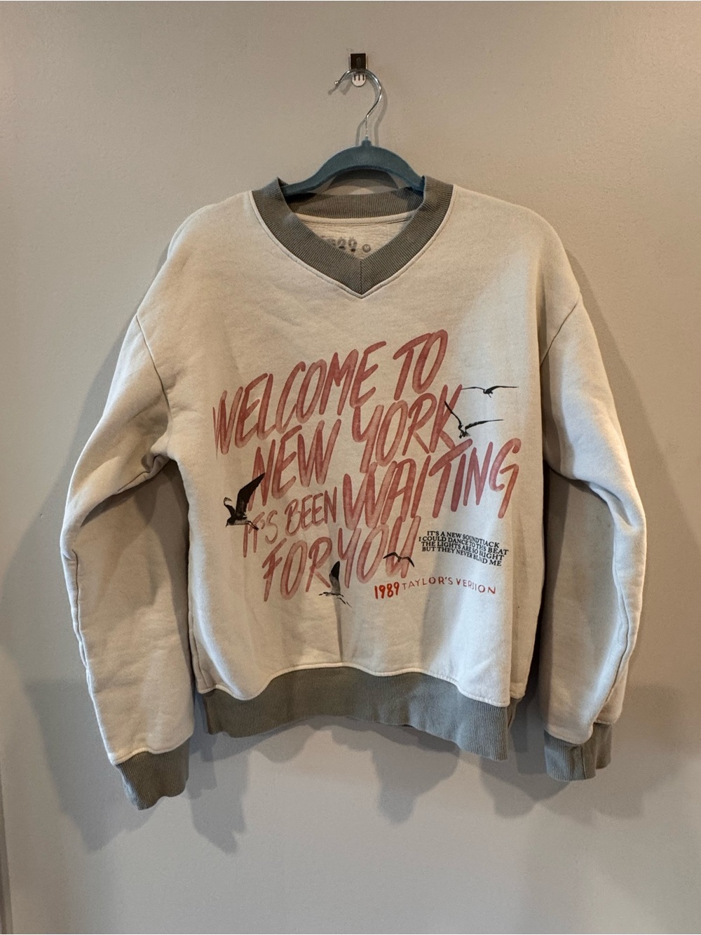 TAYLOR SWIFT 1989 Welcome to New York crewneck sweatshirt medium